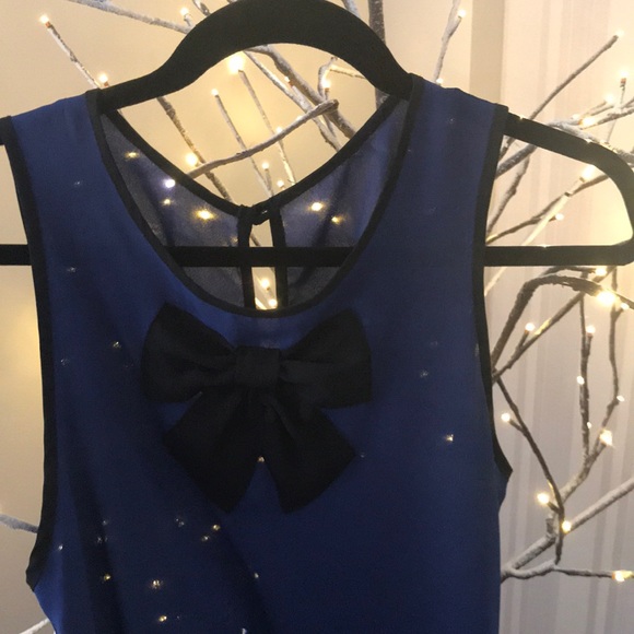 FASHION TOP - Picture 2 of 4